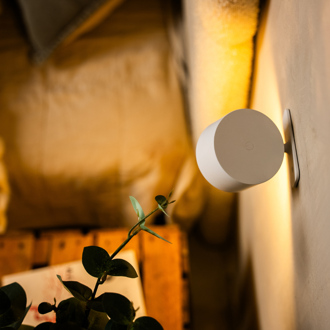 Infinity Wall Lamp  مصباح الحائط Infinity